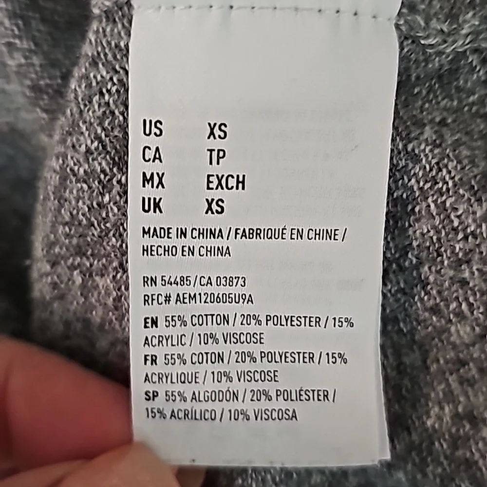 American Eagle Gray Thin Knit Oversized V-Neck Cotton Sweater